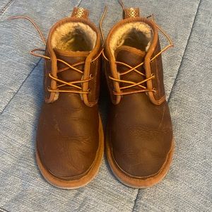 Uggs Boys Size 6